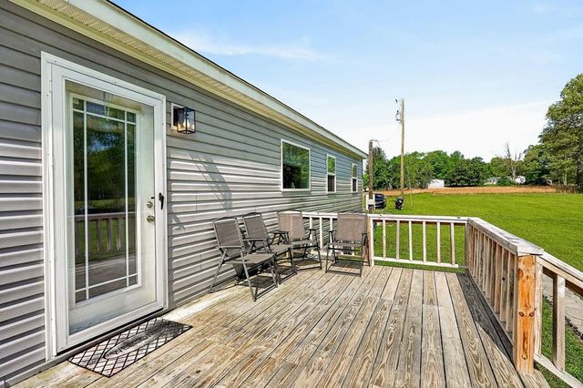 132 Treble Ln, Sparta, TN 38583