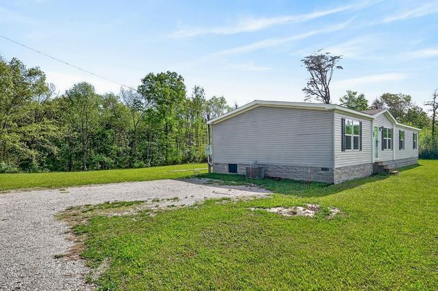 132 Treble Ln, Sparta, TN 38583