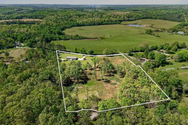 132 Treble Ln, Sparta, TN 38583
