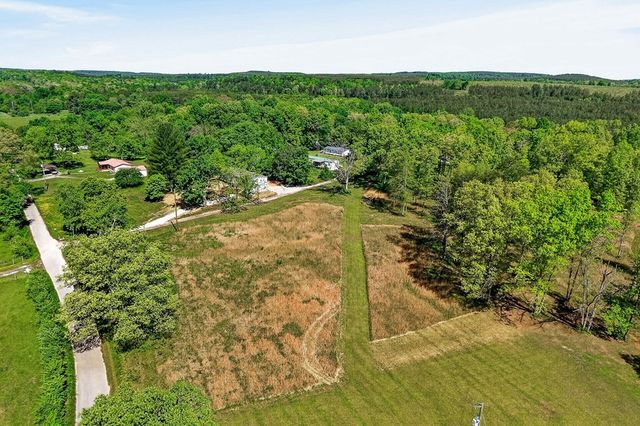 132 Treble Ln, Sparta, TN 38583