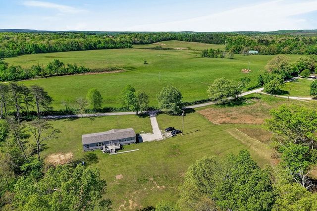 132 Treble Ln, Sparta, TN 38583