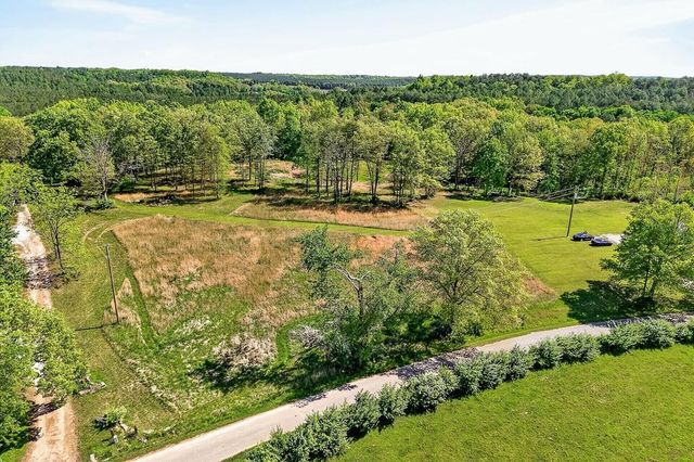 132 Treble Ln, Sparta, TN 38583