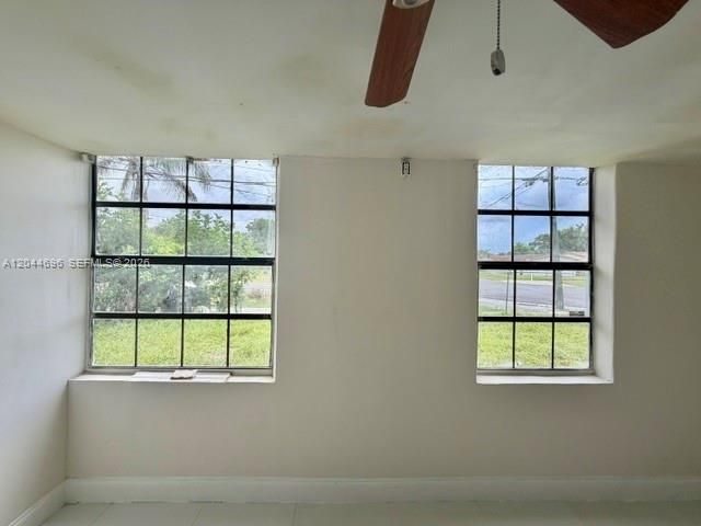 2115 SW 50th Ave, West Park, FL 33023