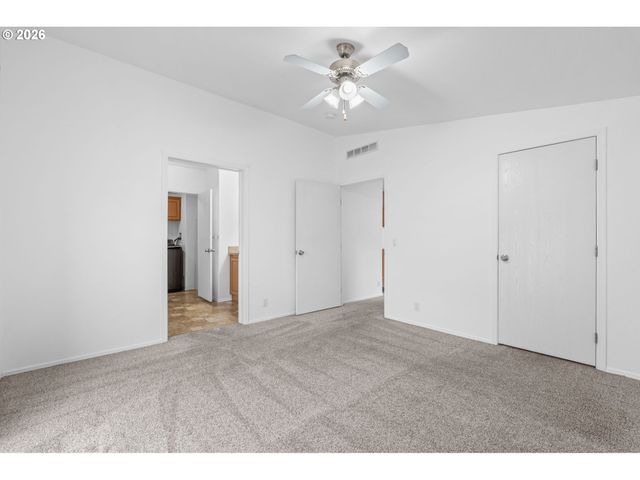 1501 N HAYDEN ISLAND Dr 61C, Portland, OR 97217