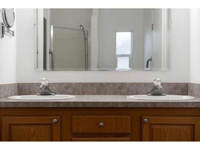 1501 N HAYDEN ISLAND Dr 61C, Portland, OR 97217