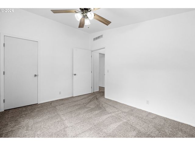 1501 N HAYDEN ISLAND Dr 61C, Portland, OR 97217