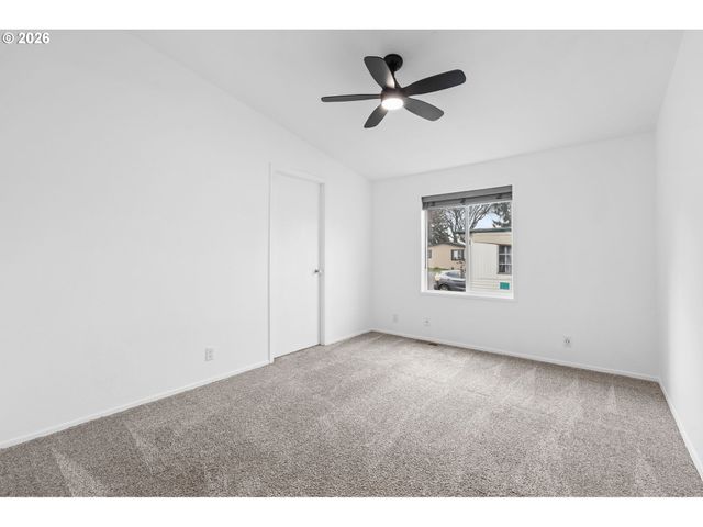 1501 N HAYDEN ISLAND Dr 61C, Portland, OR 97217