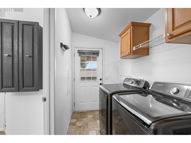 1501 N HAYDEN ISLAND Dr 61C, Portland, OR 97217