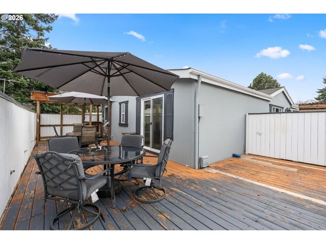 1501 N HAYDEN ISLAND Dr 61C, Portland, OR 97217