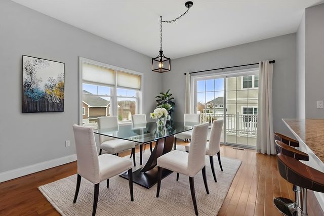 66 Oak St 66, Clinton, MA 01510