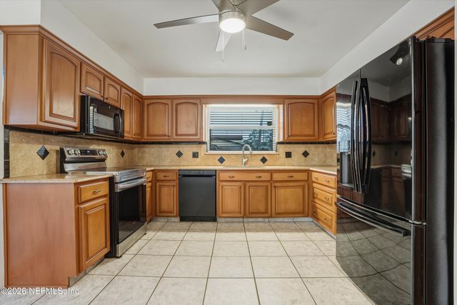 1751 STARWAN Road E, Jacksonville, FL 32211