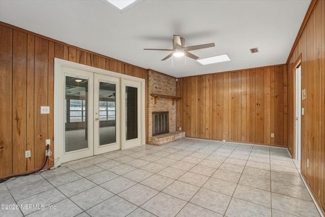 1751 STARWAN Road E, Jacksonville, FL 32211