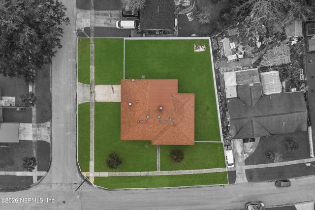 1751 STARWAN Road E, Jacksonville, FL 32211