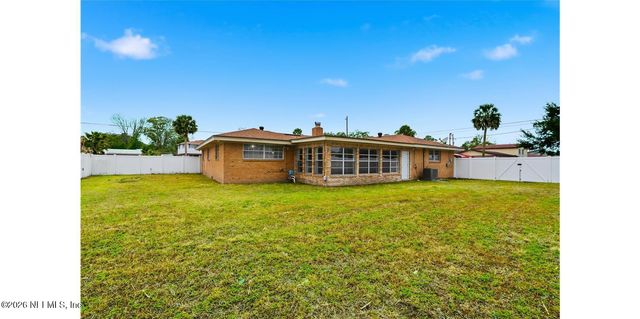 1751 STARWAN Road E, Jacksonville, FL 32211