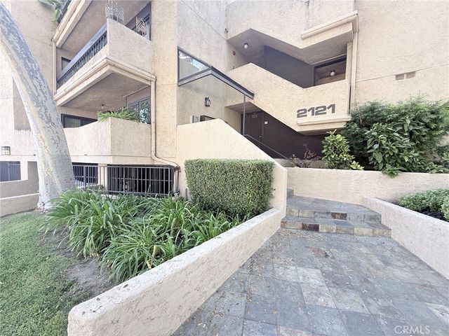 2121 Scott Road 104, Burbank, CA 91504