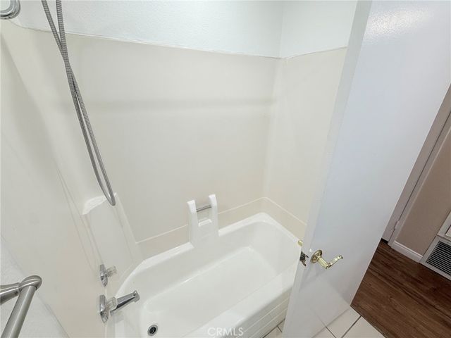 2121 Scott Road 104, Burbank, CA 91504