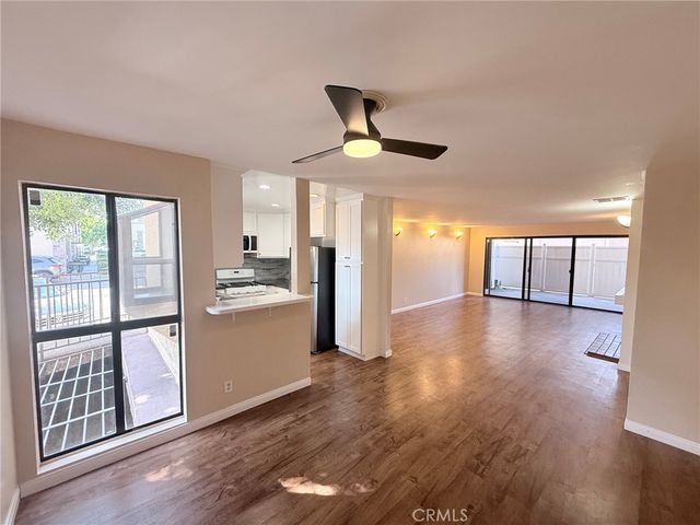2121 Scott Road 104, Burbank, CA 91504