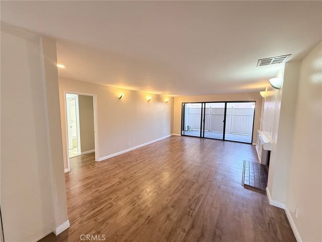 2121 Scott Road 104, Burbank, CA 91504