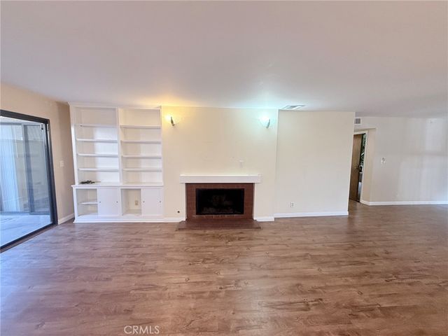 2121 Scott Road 104, Burbank, CA 91504