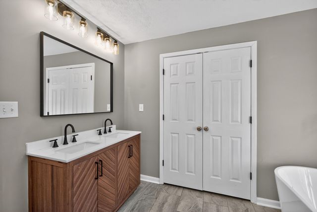 1407 Ironworks Road, Winchester, KY 40391