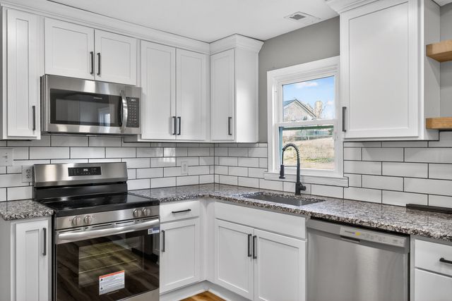 1407 Ironworks Road, Winchester, KY 40391