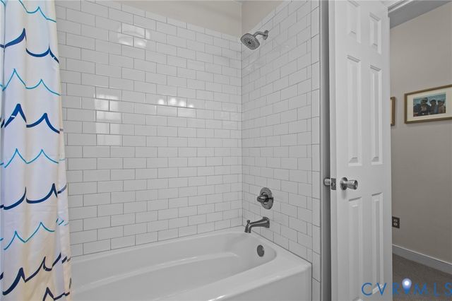 3202 Woodland Rd, Glen Allen, VA 23060