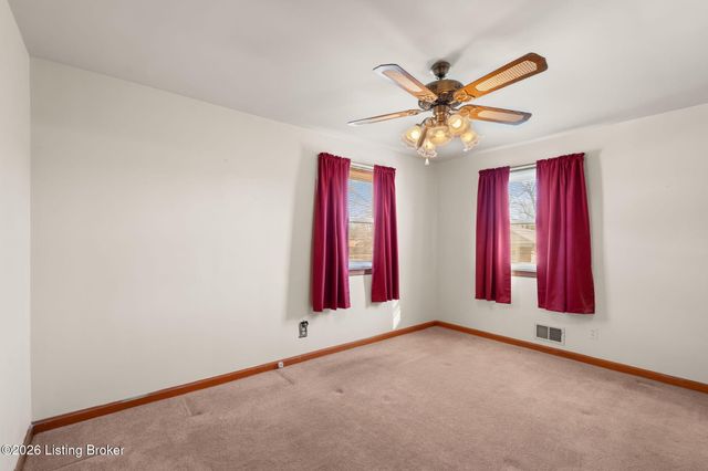 5309 Dahl Rd, Louisville, KY 40213