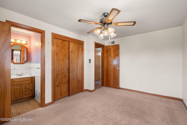 5309 Dahl Rd, Louisville, KY 40213