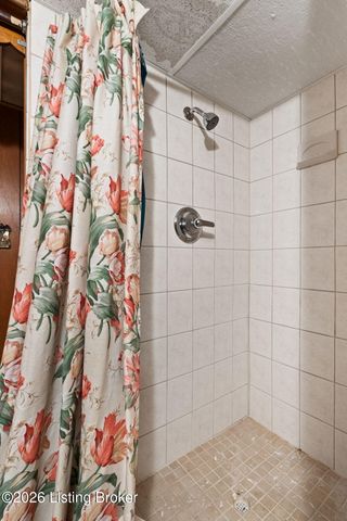 5309 Dahl Rd, Louisville, KY 40213