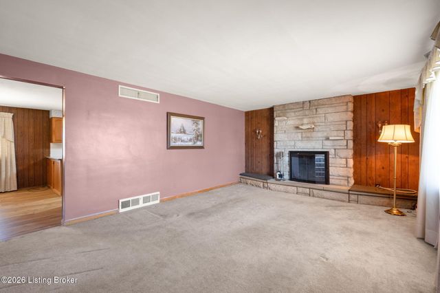 5309 Dahl Rd, Louisville, KY 40213