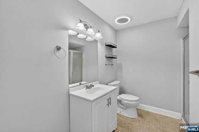 102 Federal Hill Road U102A, Pompton Lakes, NJ 07442