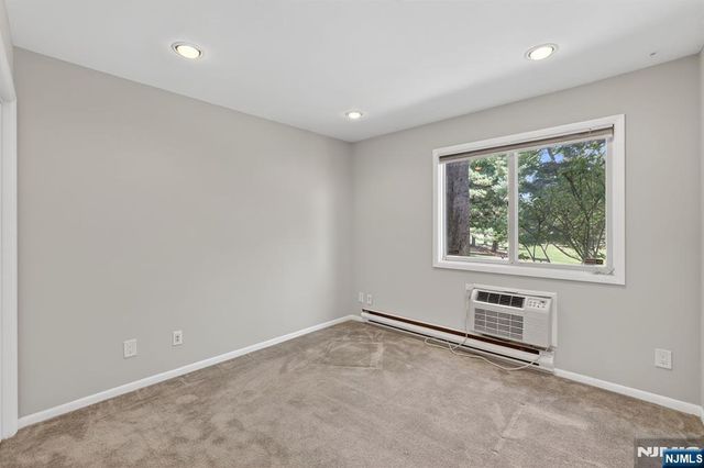 102 Federal Hill Road U102A, Pompton Lakes, NJ 07442