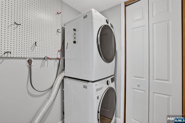 102 Federal Hill Road U102A, Pompton Lakes, NJ 07442