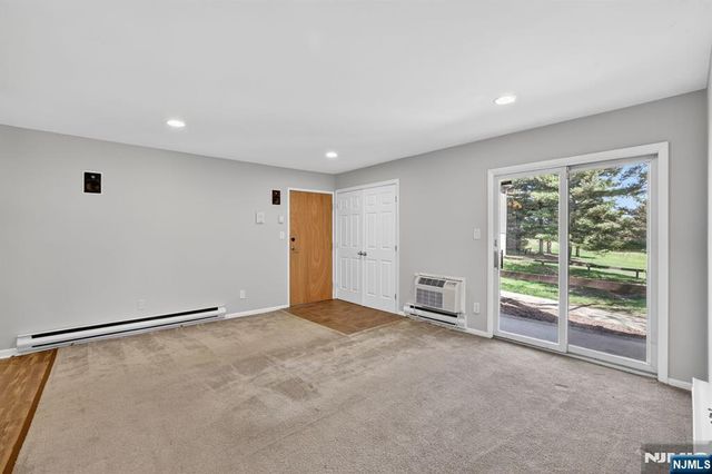 102 Federal Hill Road U102A, Pompton Lakes, NJ 07442