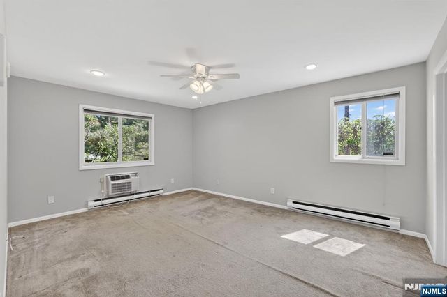 102 Federal Hill Road U102A, Pompton Lakes, NJ 07442