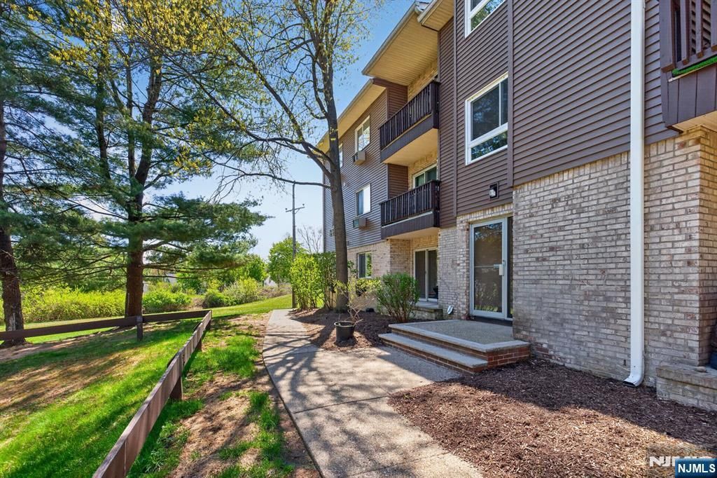 102 Federal Hill Road U102A, Pompton Lakes, NJ 07442