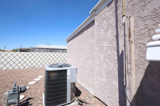 106 S 72ND Place, Mesa, AZ 85208