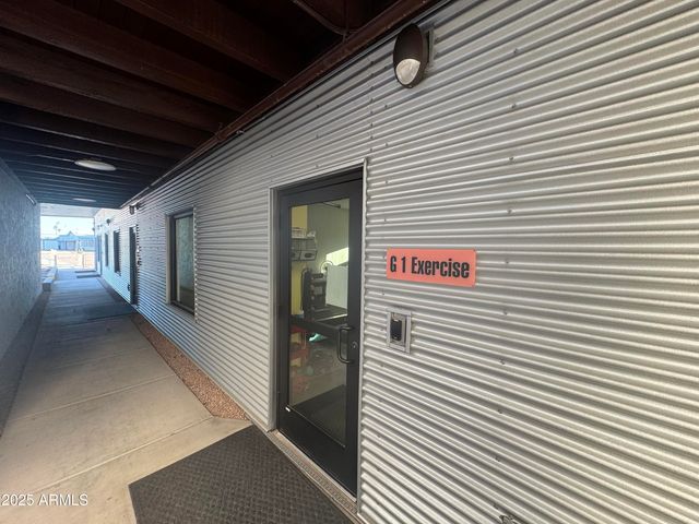 106 S 72ND Place, Mesa, AZ 85208