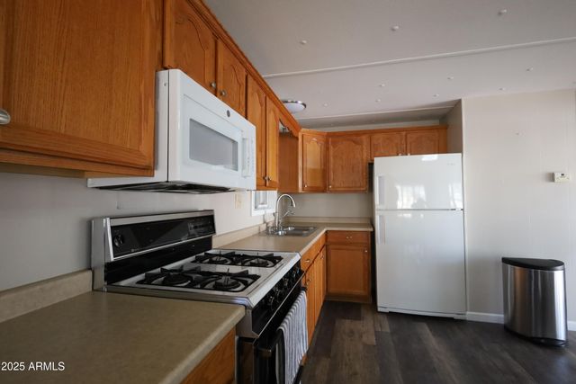 106 S 72ND Place, Mesa, AZ 85208