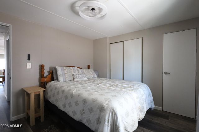 106 S 72ND Place, Mesa, AZ 85208