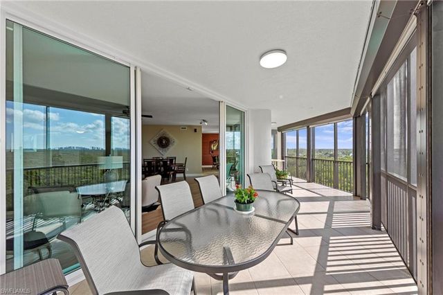 445 Cove Tower DR # 702, Naples, FL 34110