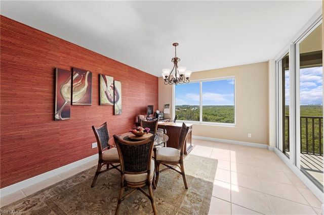 445 Cove Tower DR # 702, Naples, FL 34110