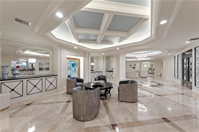 445 Cove Tower DR # 702, Naples, FL 34110