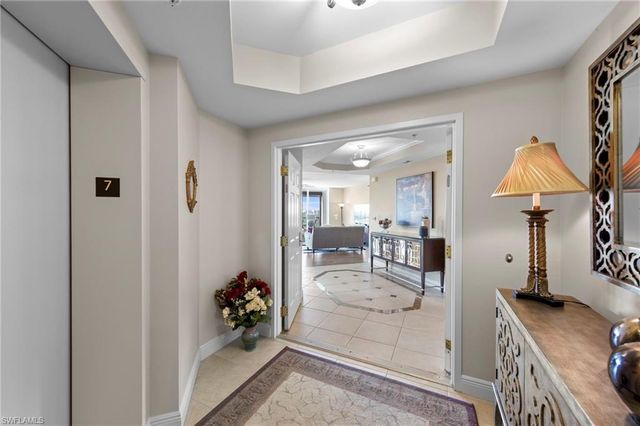 445 Cove Tower DR # 702, Naples, FL 34110