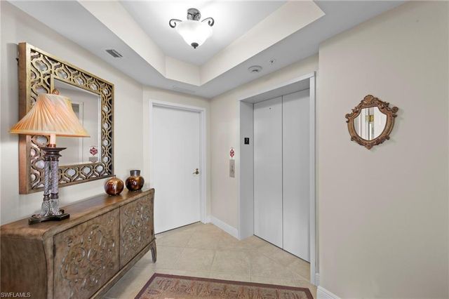 445 Cove Tower DR # 702, Naples, FL 34110