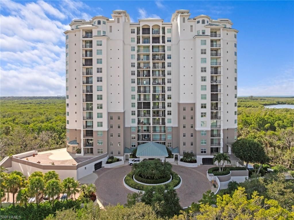 445 Cove Tower DR # 702, Naples, FL 34110