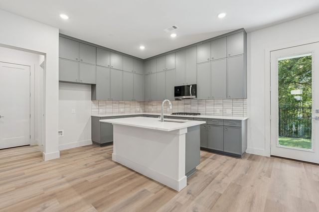 126 Bridgewater Way 38, Hickory Creek, TX 75065
