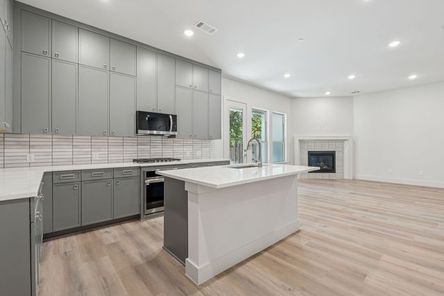 126 Bridgewater Way 38, Hickory Creek, TX 75065