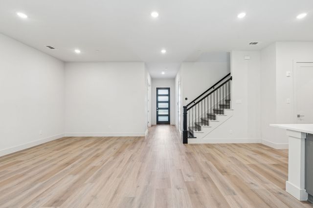126 Bridgewater Way 38, Hickory Creek, TX 75065