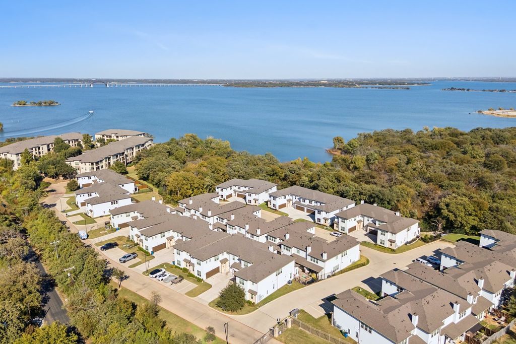 126 Bridgewater Way 38, Hickory Creek, TX 75065